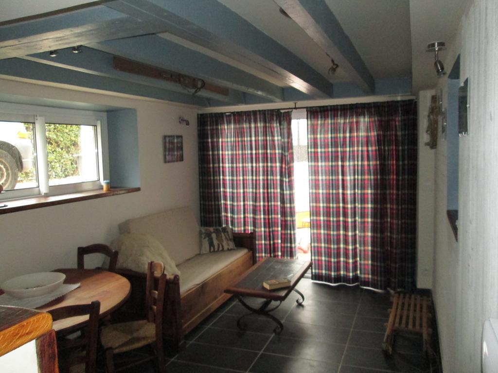 Appartement Le Nerbiou Pierrefitte-Nestalas Zimmer foto